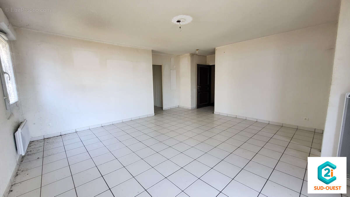 Appartement 62 m² à Cazeres  - photo 5