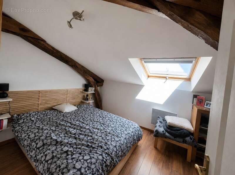 T3 Duplex lumineux avec espace bureau – Faibles charges – Centre-ville - photo 9
