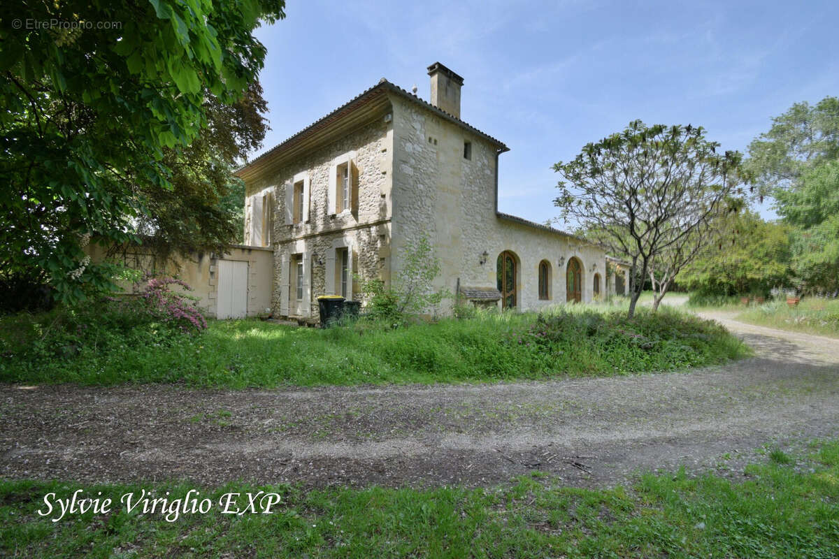 Maison 255 m² à Montcaret  - photo 2