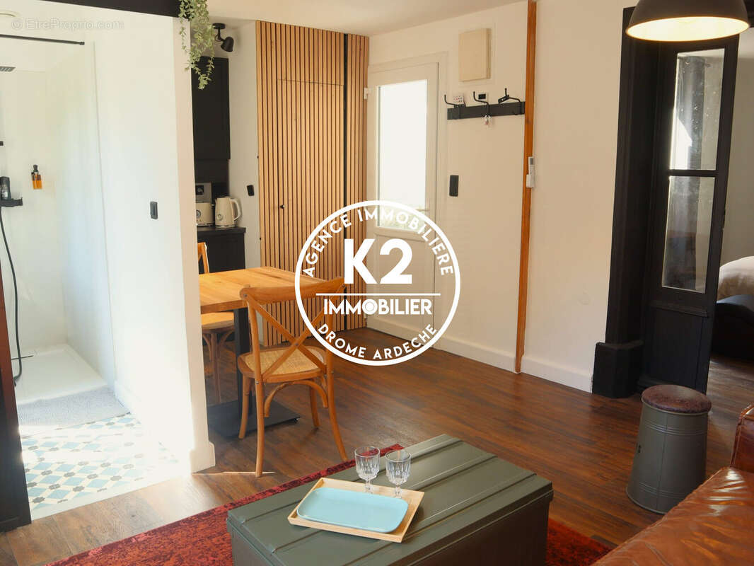 Maison à MONTELIMAR