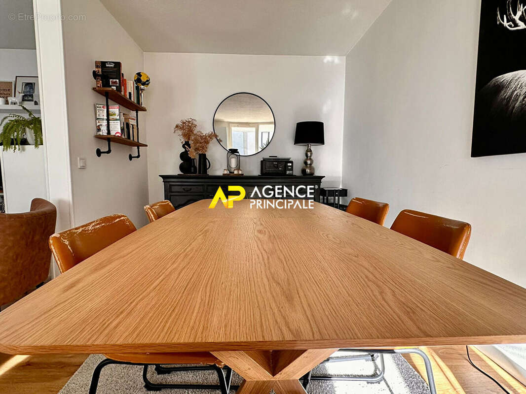 Appartement à SARTROUVILLE