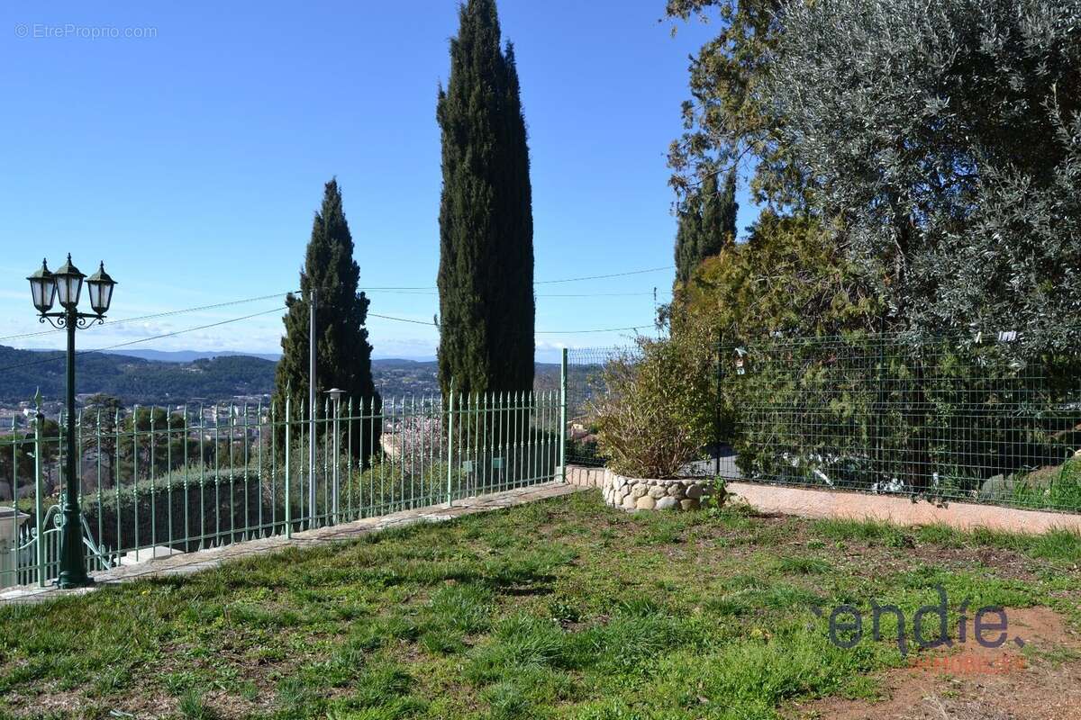 Maison à DRAGUIGNAN