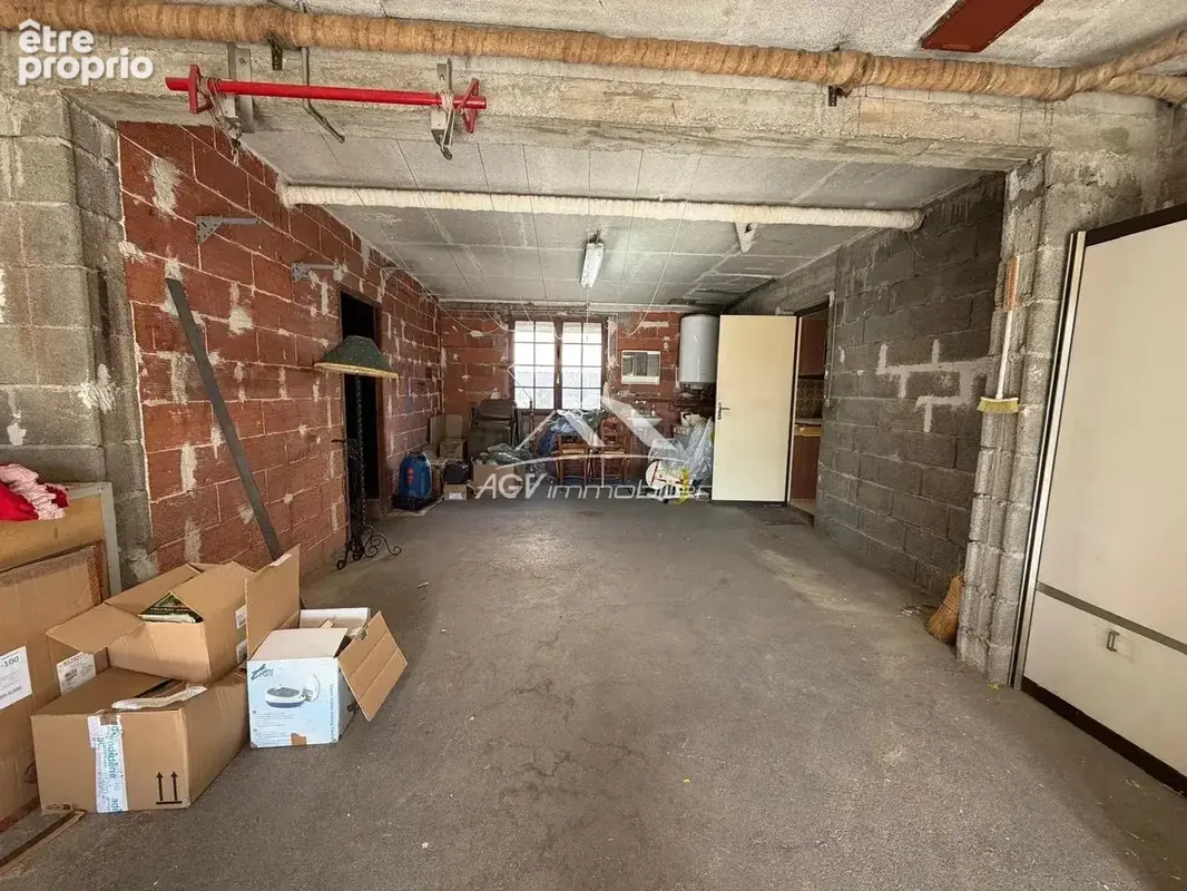Alès – Maison à fort potentiel avec jardin et garage - photo 6