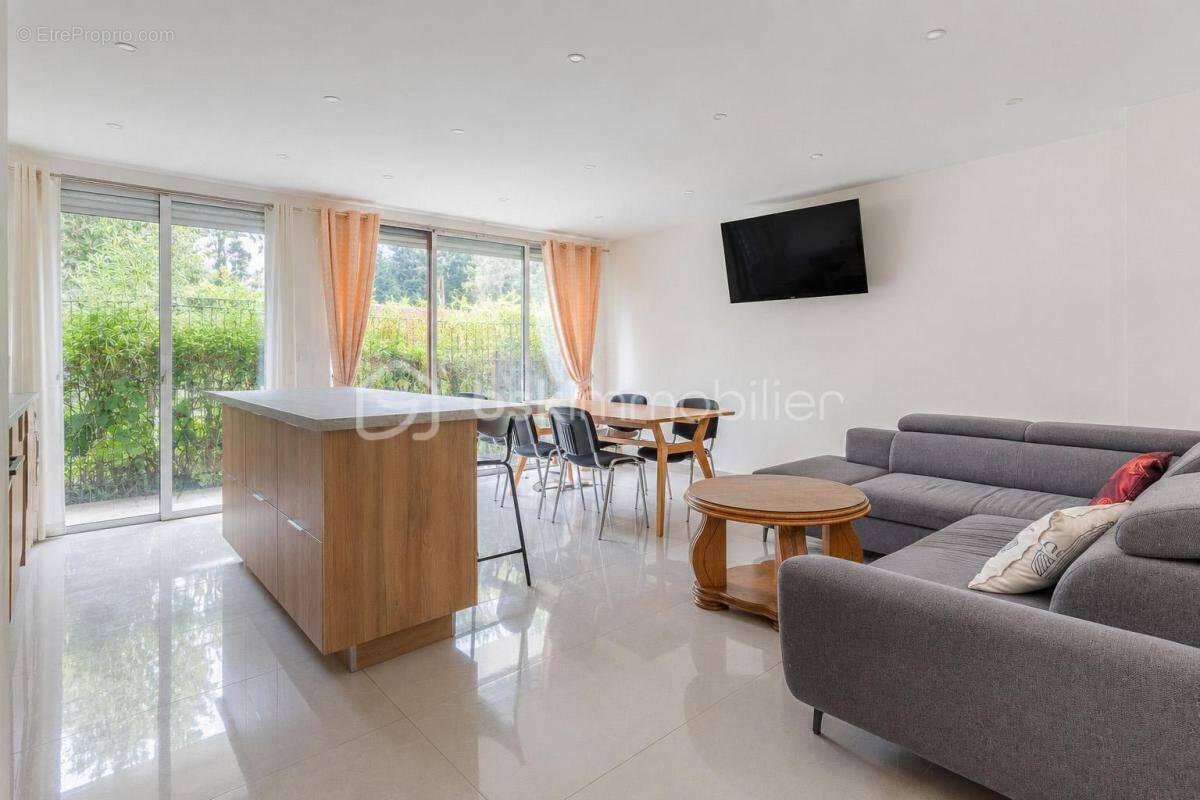 Appartement T3 en rez-de jardin avec loggia - photo 1