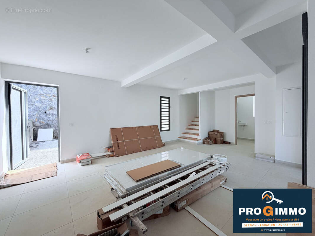 Maison 90 m² à Le Tampon  - photo 8