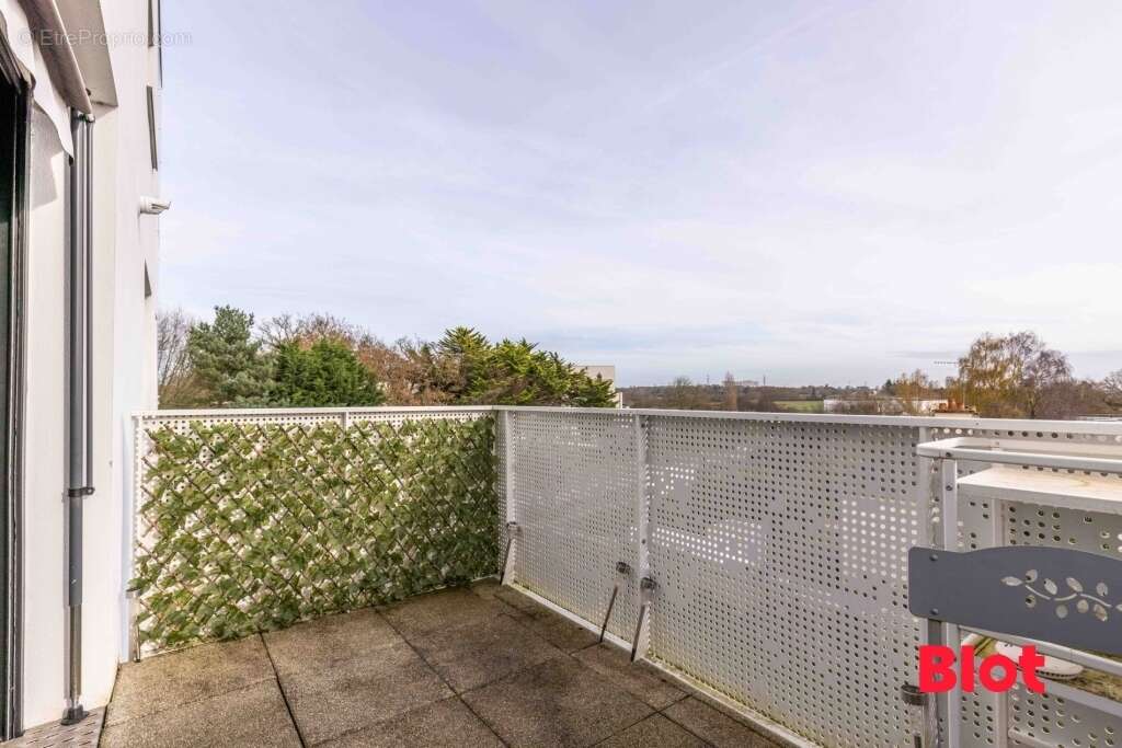 Appartement à VEZIN-LE-COQUET