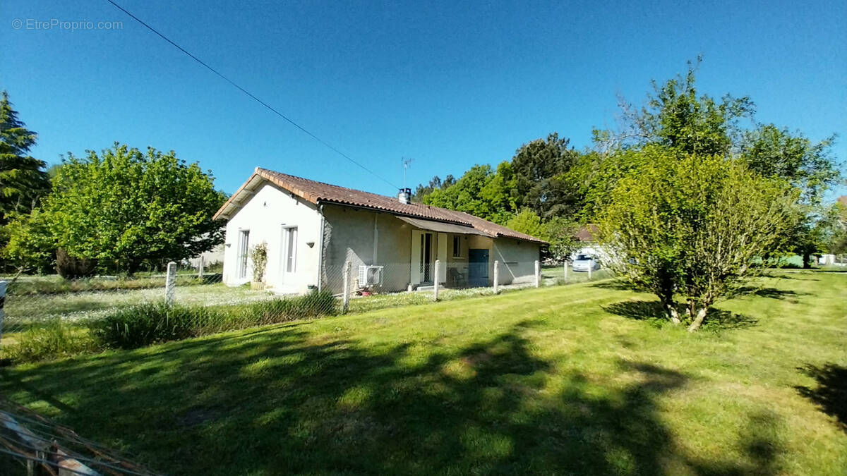 Maison à SEGONZAC