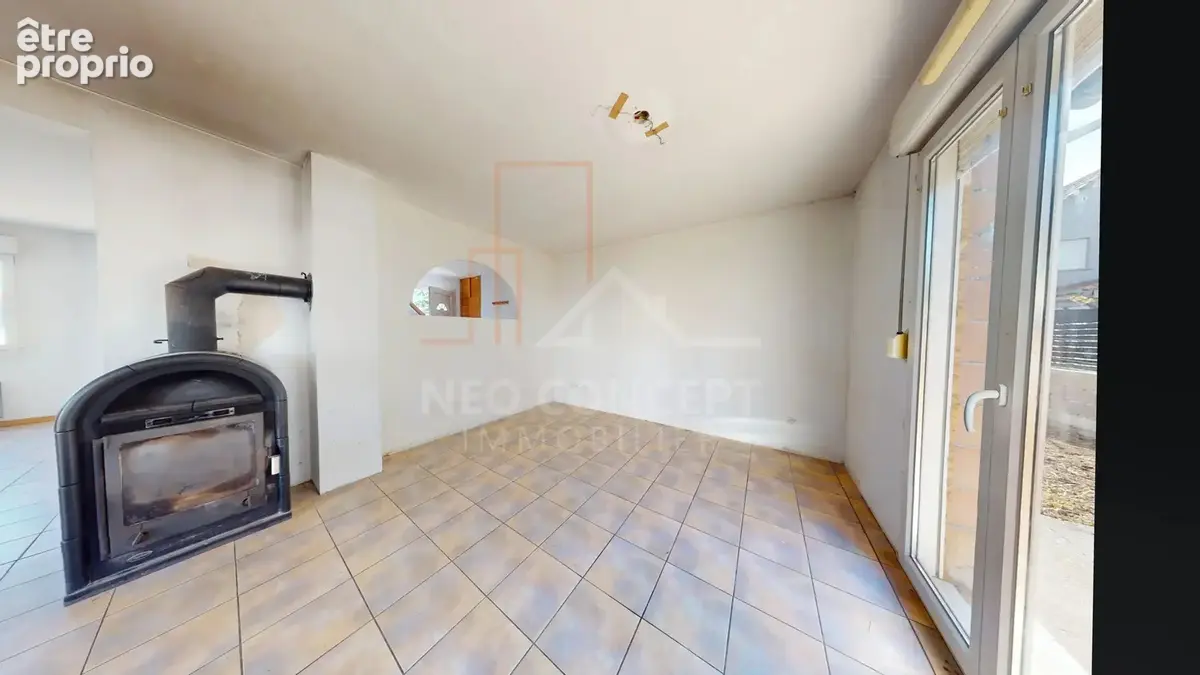 -- Beau potentiel pour cette maison 7 pièces au calme -- - photo 10