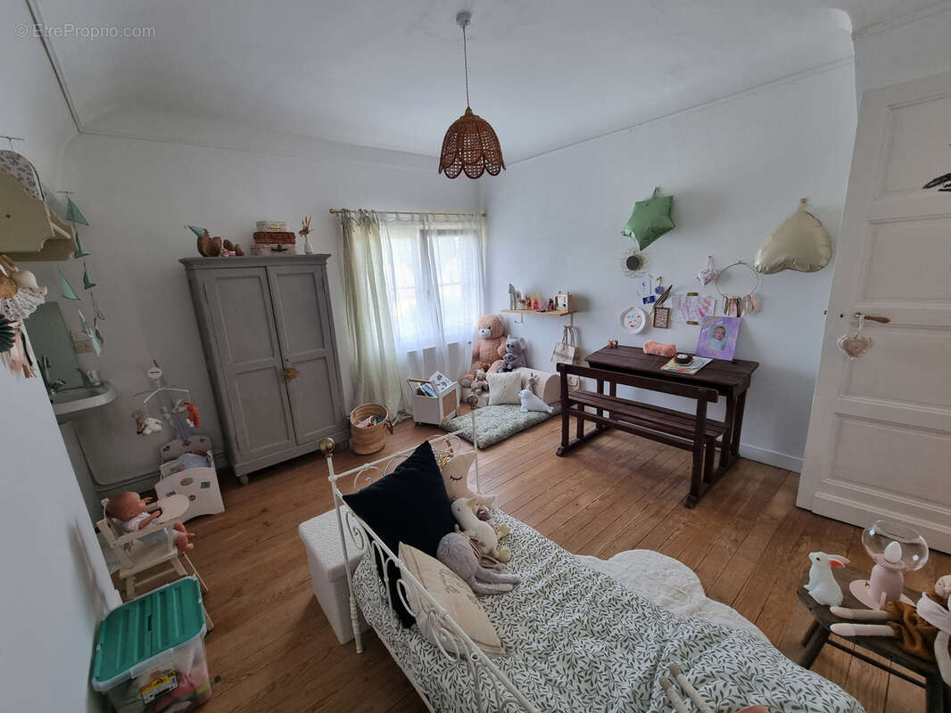 Maison à L&#039;ETOILE