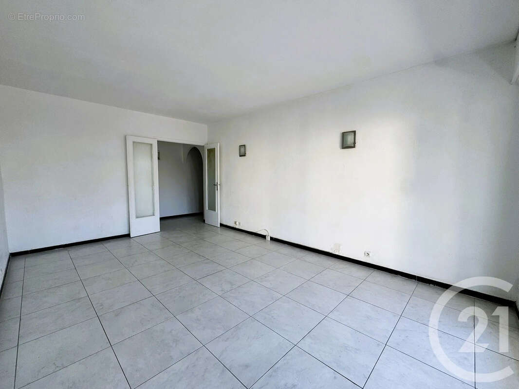 Appartement à LE CANNET