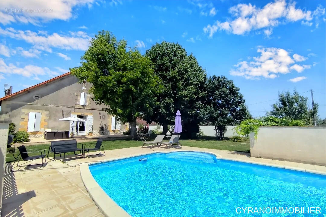 Maison à LAMONZIE-SAINT-MARTIN