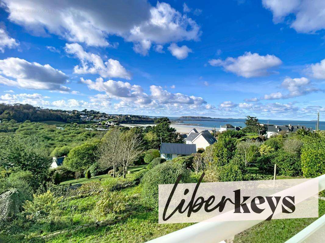 Maison à TREVOU-TREGUIGNEC