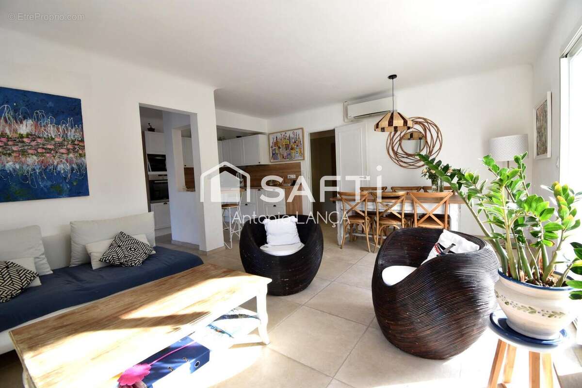 Photo 2 - Maison à VENTABREN