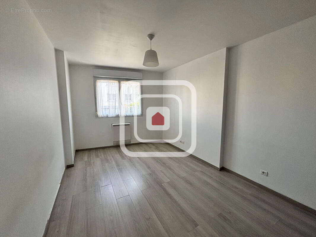 Secteur clairmarais appartement t2 49.04 m2 avec balcon - photo 4