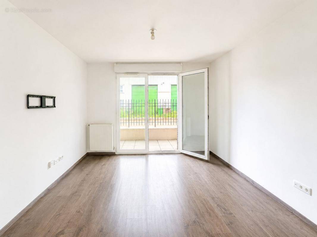 Appartement à BUSSY-SAINT-GEORGES