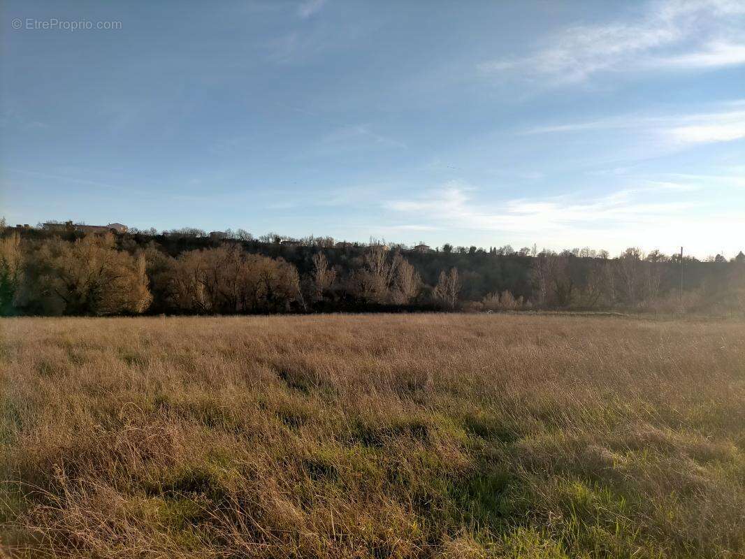 Terrain à ROMANS-SUR-ISERE