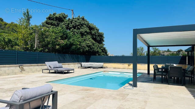 Maison à VAISON-LA-ROMAINE