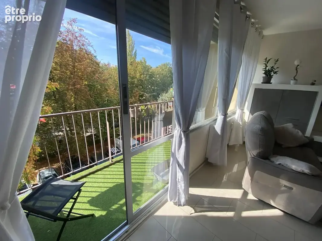 Appartement F3 dans résidence PIERRE FONTAINE - photo 1