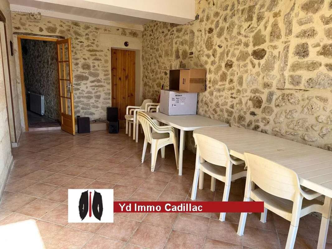 Maison à MONPRIMBLANC