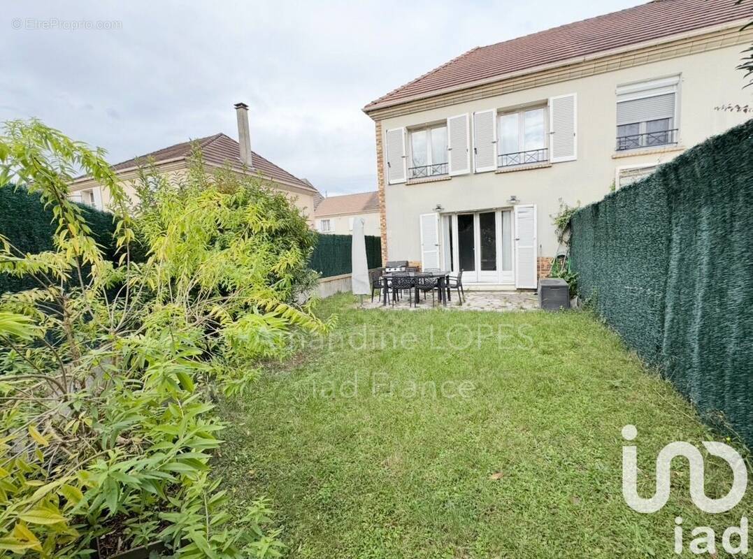 Photo 1 - Maison à LIMEIL-BREVANNES