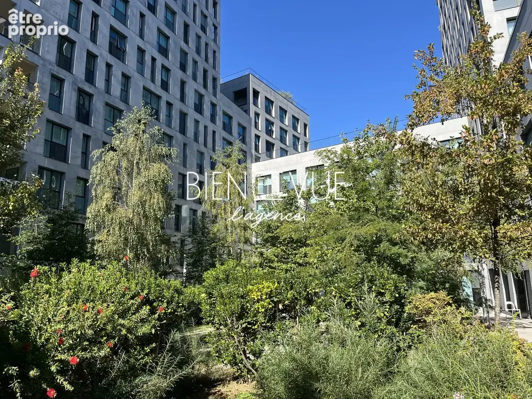 Appartement coup de cœur : T2 vue bassin à flot avec piscine + parking - photo 7
