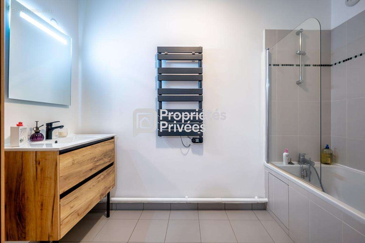 Appartement à NANTERRE