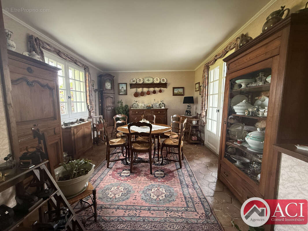Maison à BORNEL