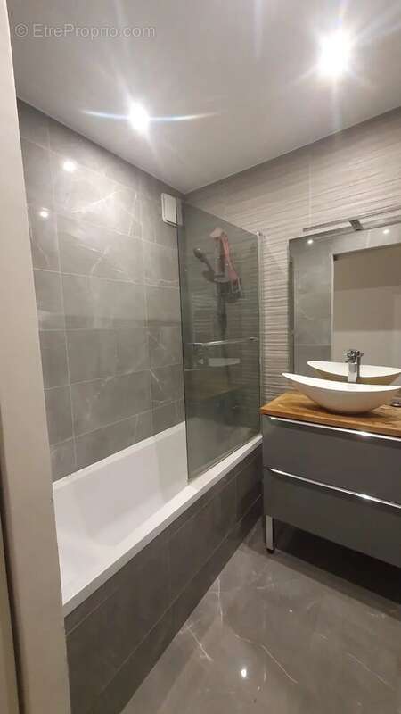 Appartement à SARTROUVILLE