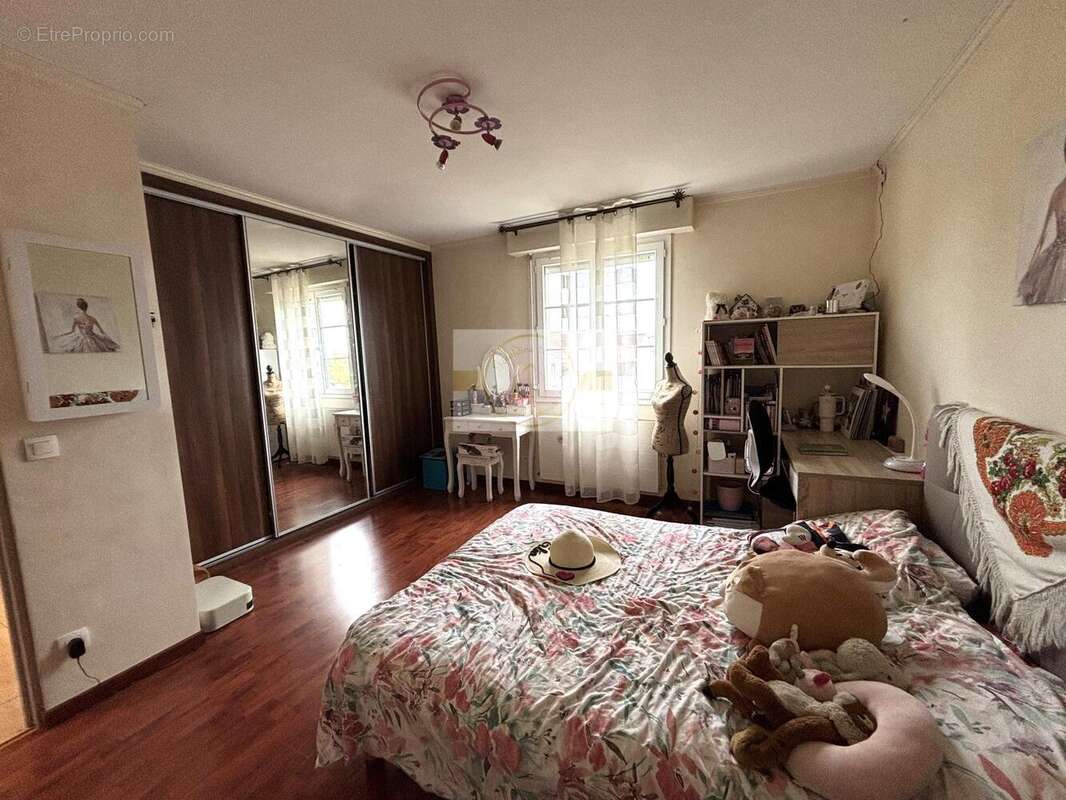 Maison à LAGNY-SUR-MARNE