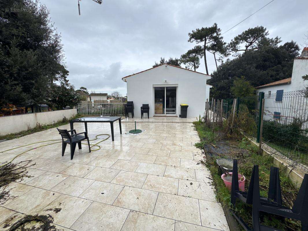 Maison à SAINT-PALAIS-SUR-MER