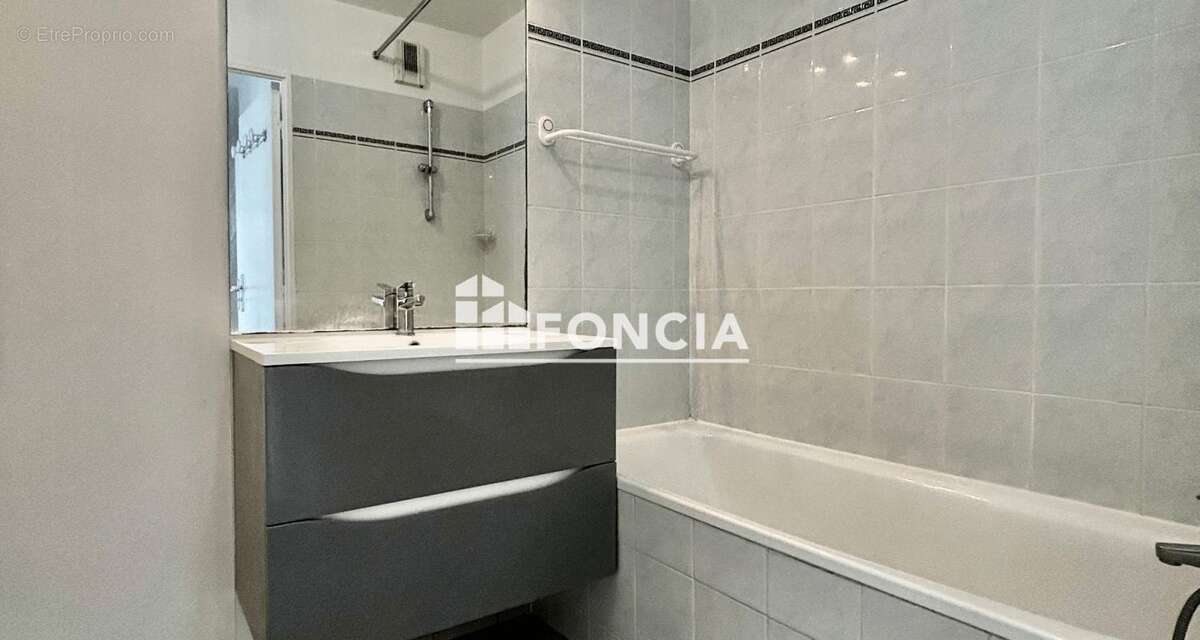 Appartement à COLOMBES
