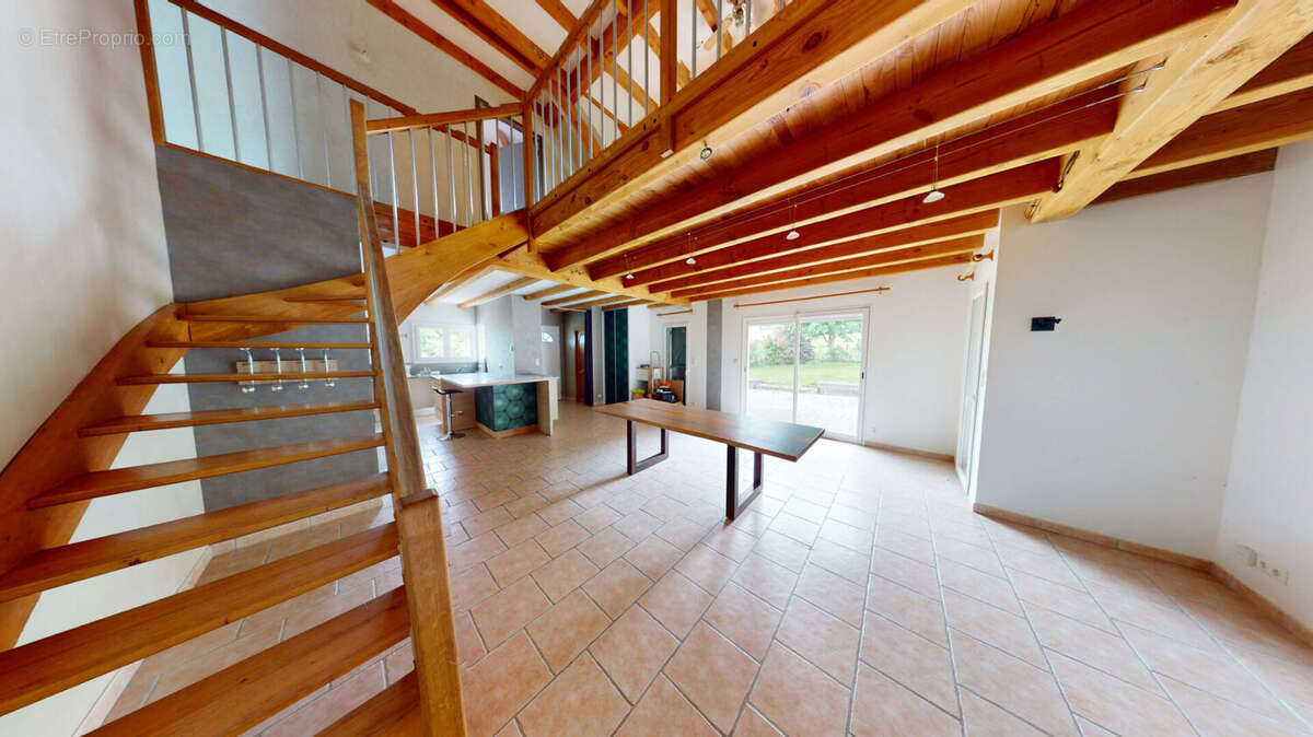 Maison à COLOMBIES