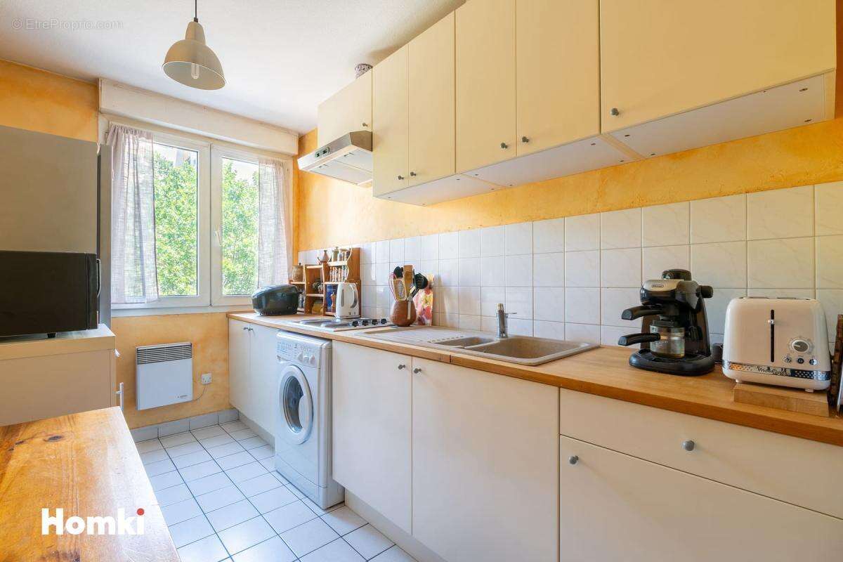 Appartement T2 de 46 m² à Lyon 69007, Rue du Commandant Ayasse - photo 6