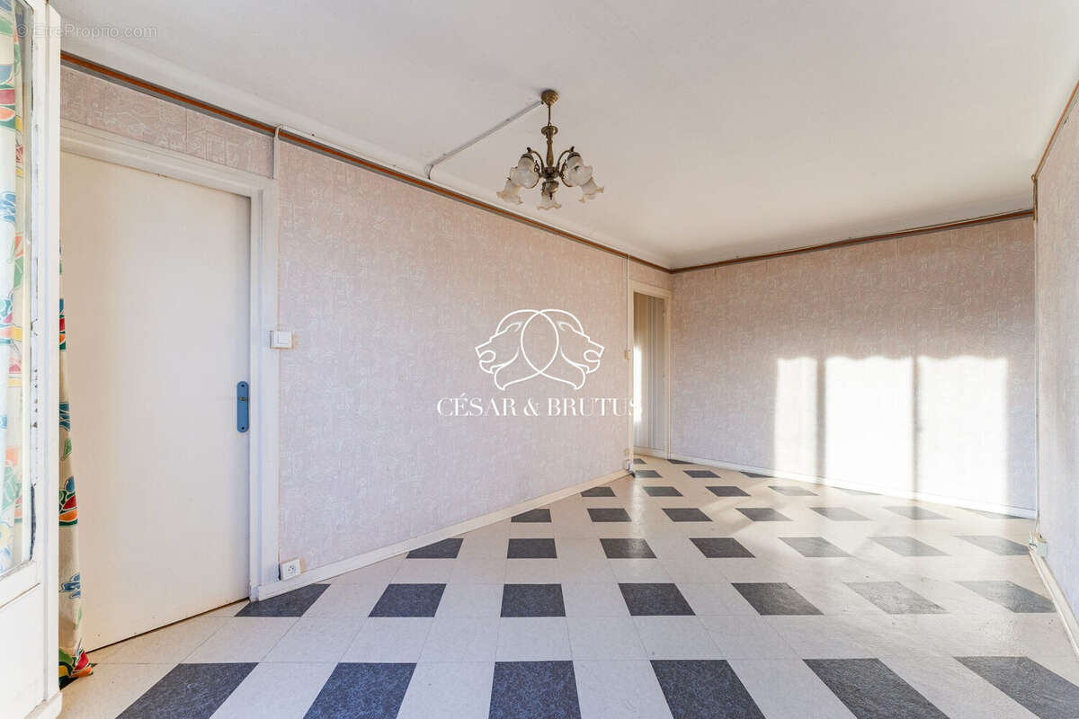 Appartement à LYON-7E