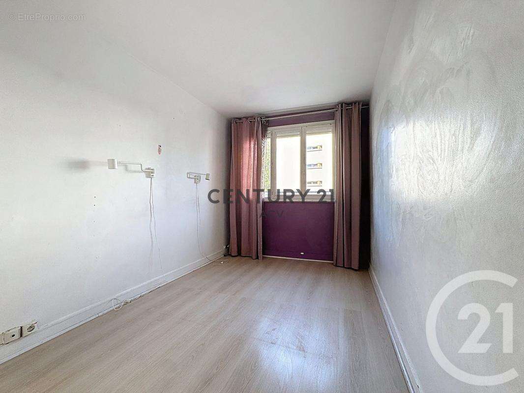 Appartement à MAISONS-ALFORT
