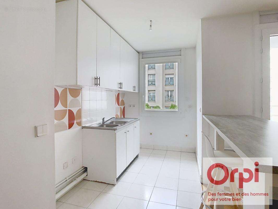 Appartement à ISSY-LES-MOULINEAUX