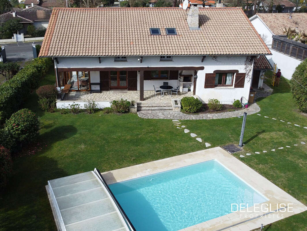 Maison à GUJAN-MESTRAS