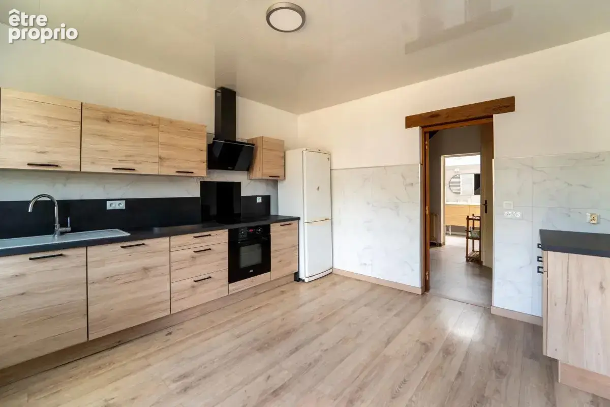 Maison de 5 pièces de 118 m² à Petit-Couronne - photo 3