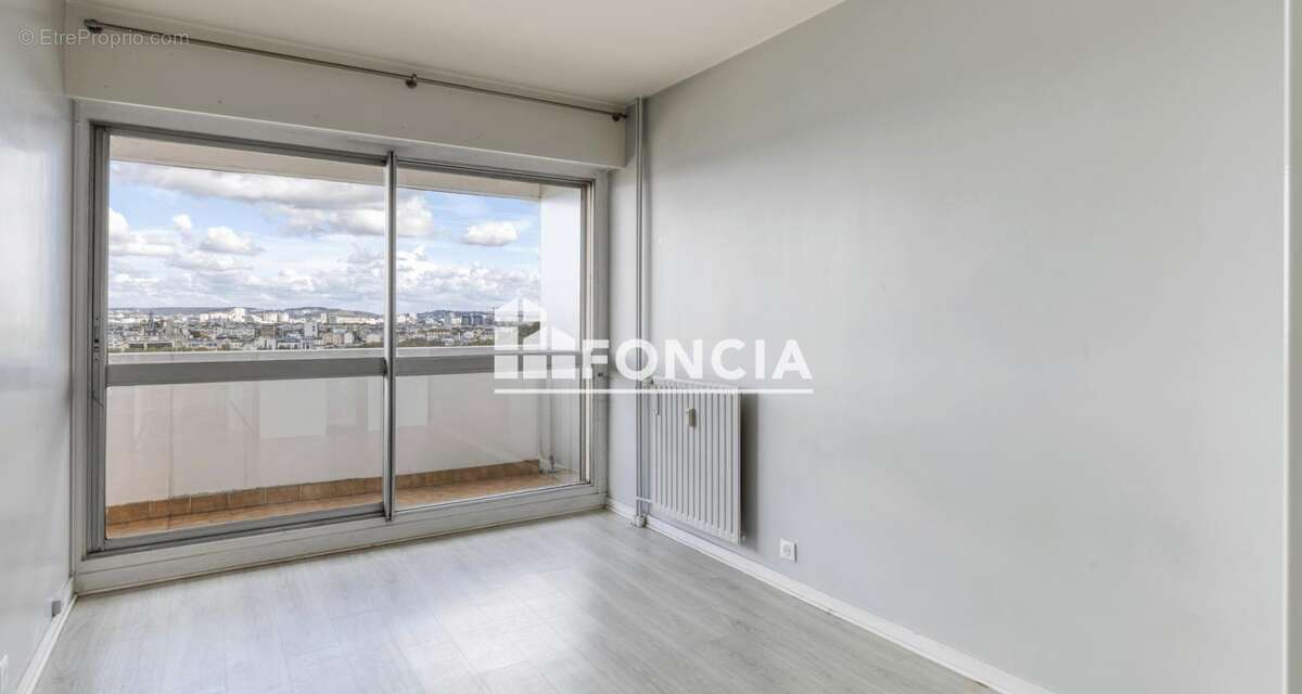 Appartement à CLICHY