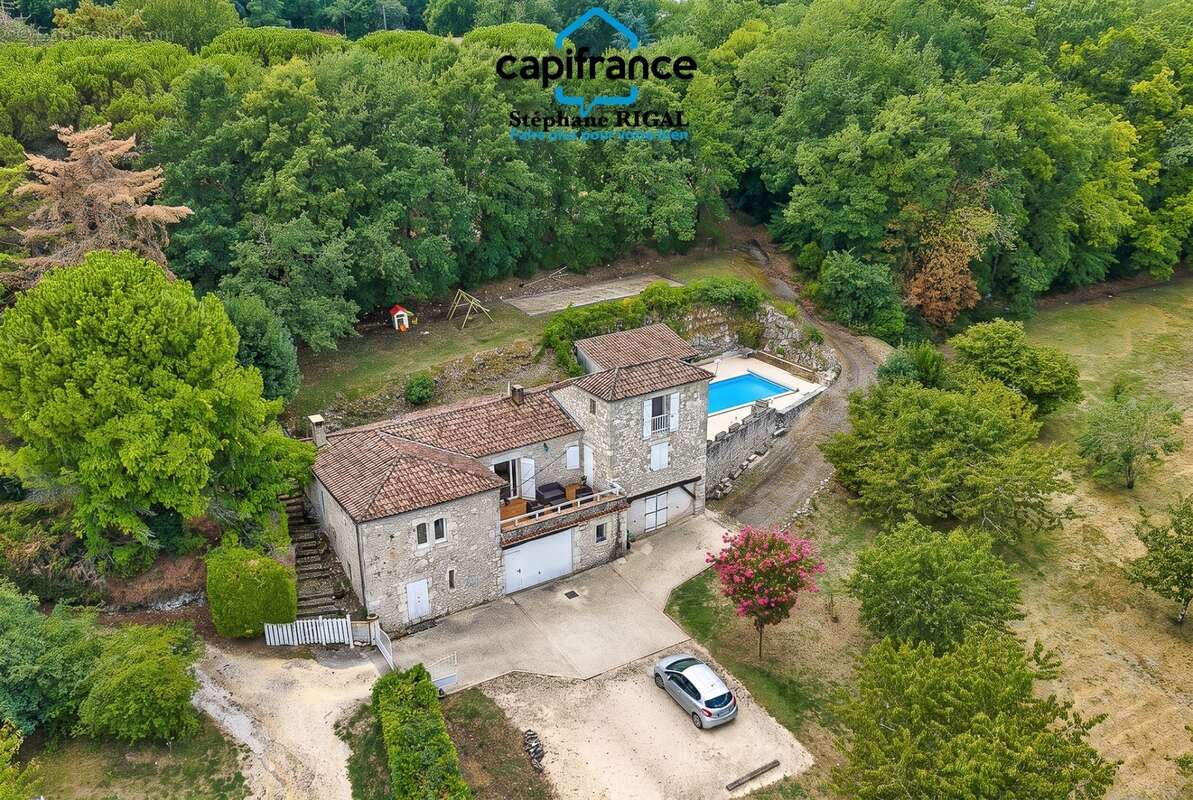 Propriete à vendre 5 pièces PUJOLS (47) Maison de 135m2 sur 6144m2 de terrain et piscine - photo 23