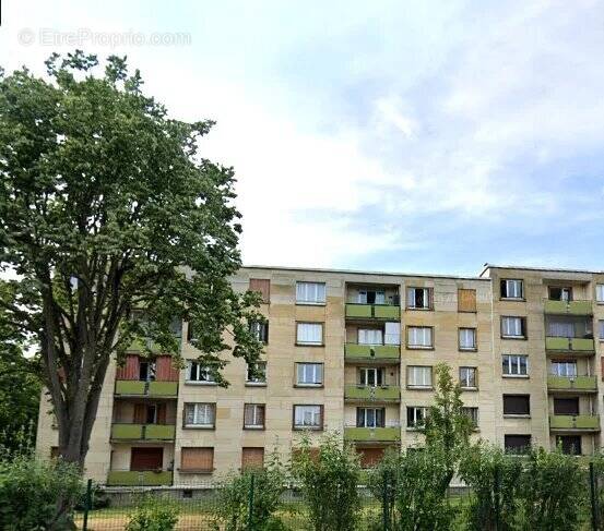 Appartement à CLICHY-SOUS-BOIS