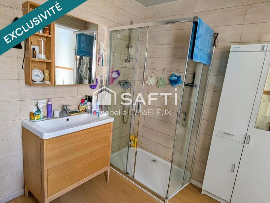 Maison 94 m² à Saint-Quentin  - photo 5