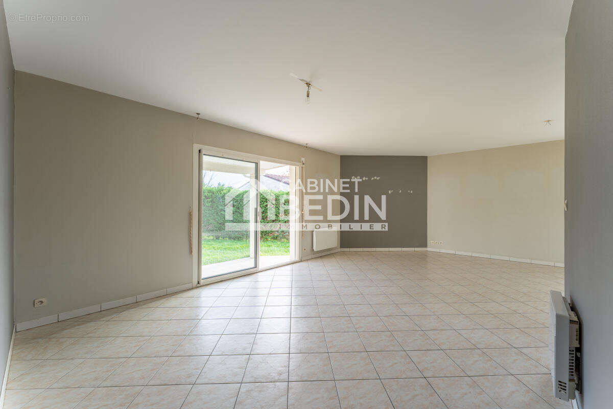 Maison à ARTIGUES-PRES-BORDEAUX