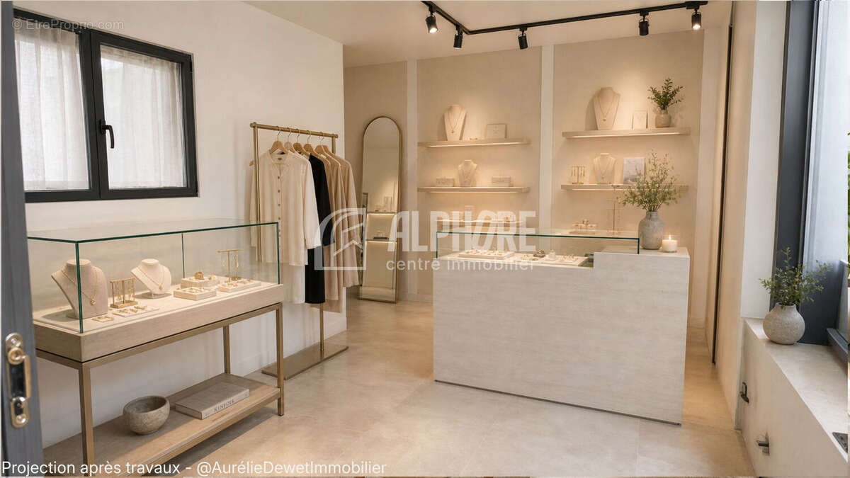 Une vitrine sur rue et un duplex modulable au coeur de Saint-Nazaire. - photo 8