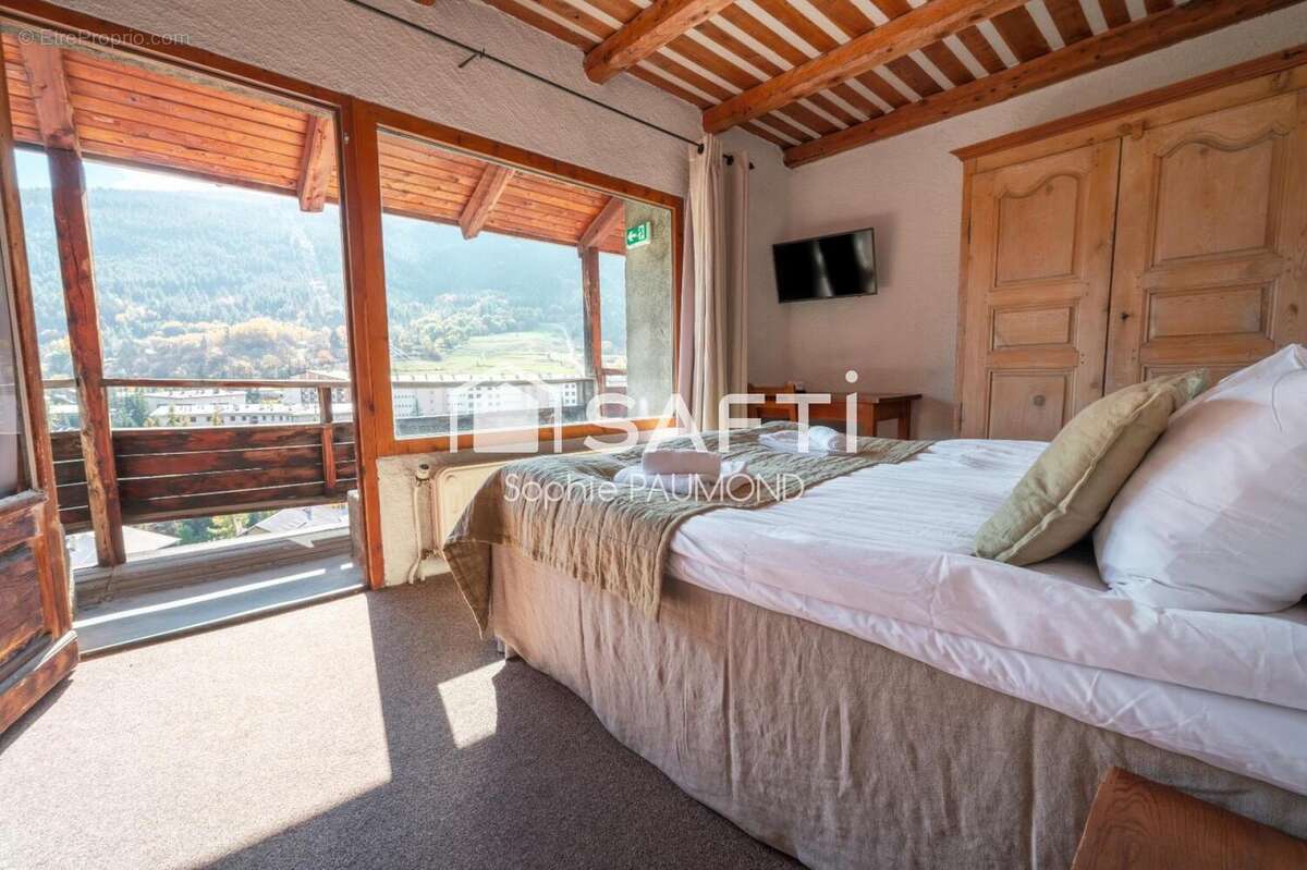 Photo 5 - Commerce à LA SALLE-LES-ALPES