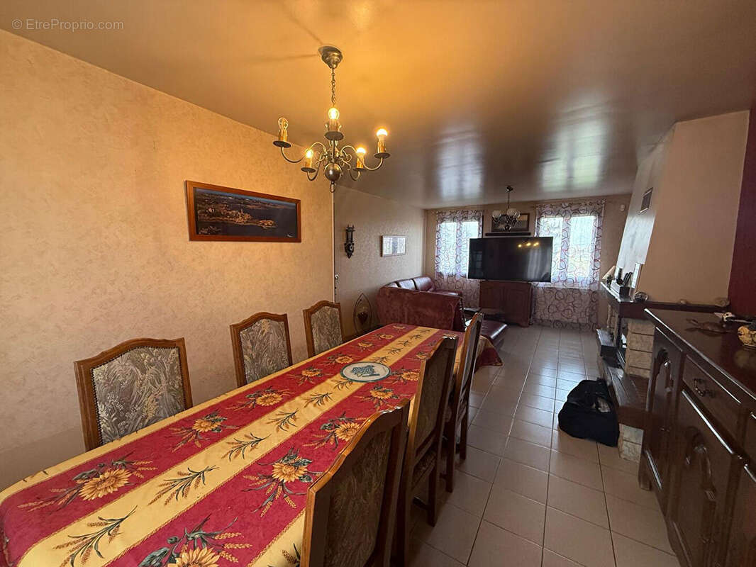 Maison à SAINTE-AULDE