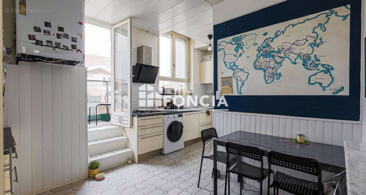 Grenoble hyper-centre - vaste appartement t3 105 m² - photo 8