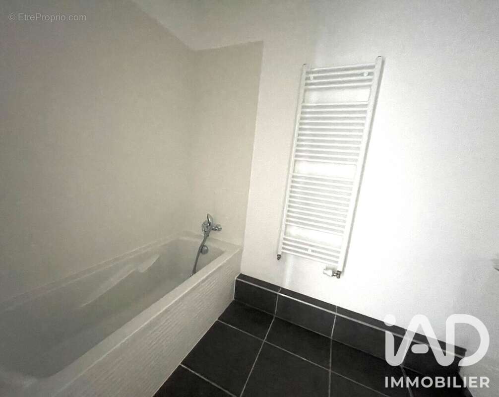 Appartement 72 m² à Francheville  - photo 6
