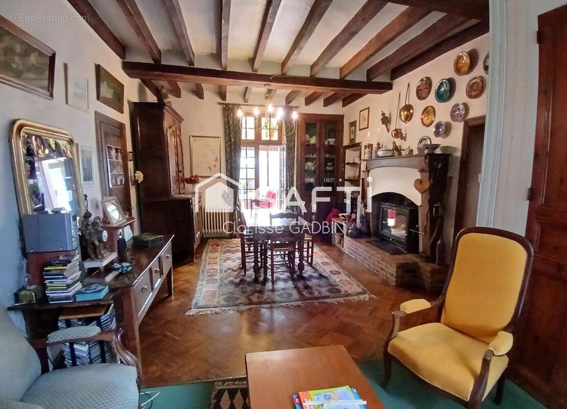 Photo 4 - Maison à LIVRE