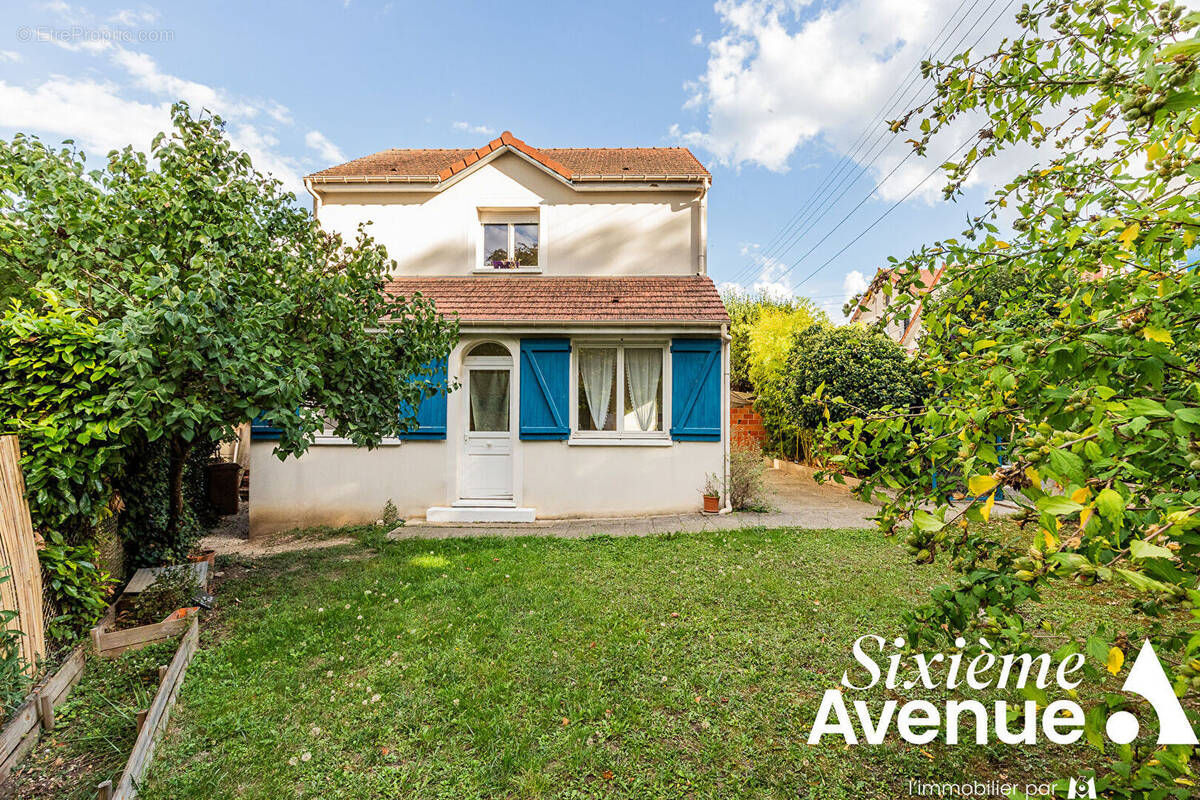 Maison à RIS-ORANGIS